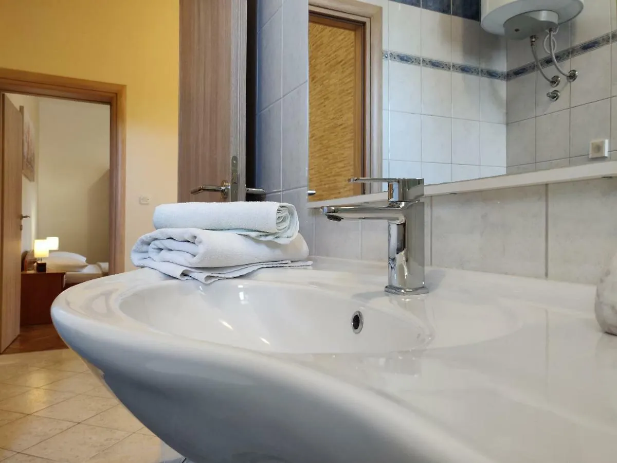 Apartments Rogoznica Sukosan