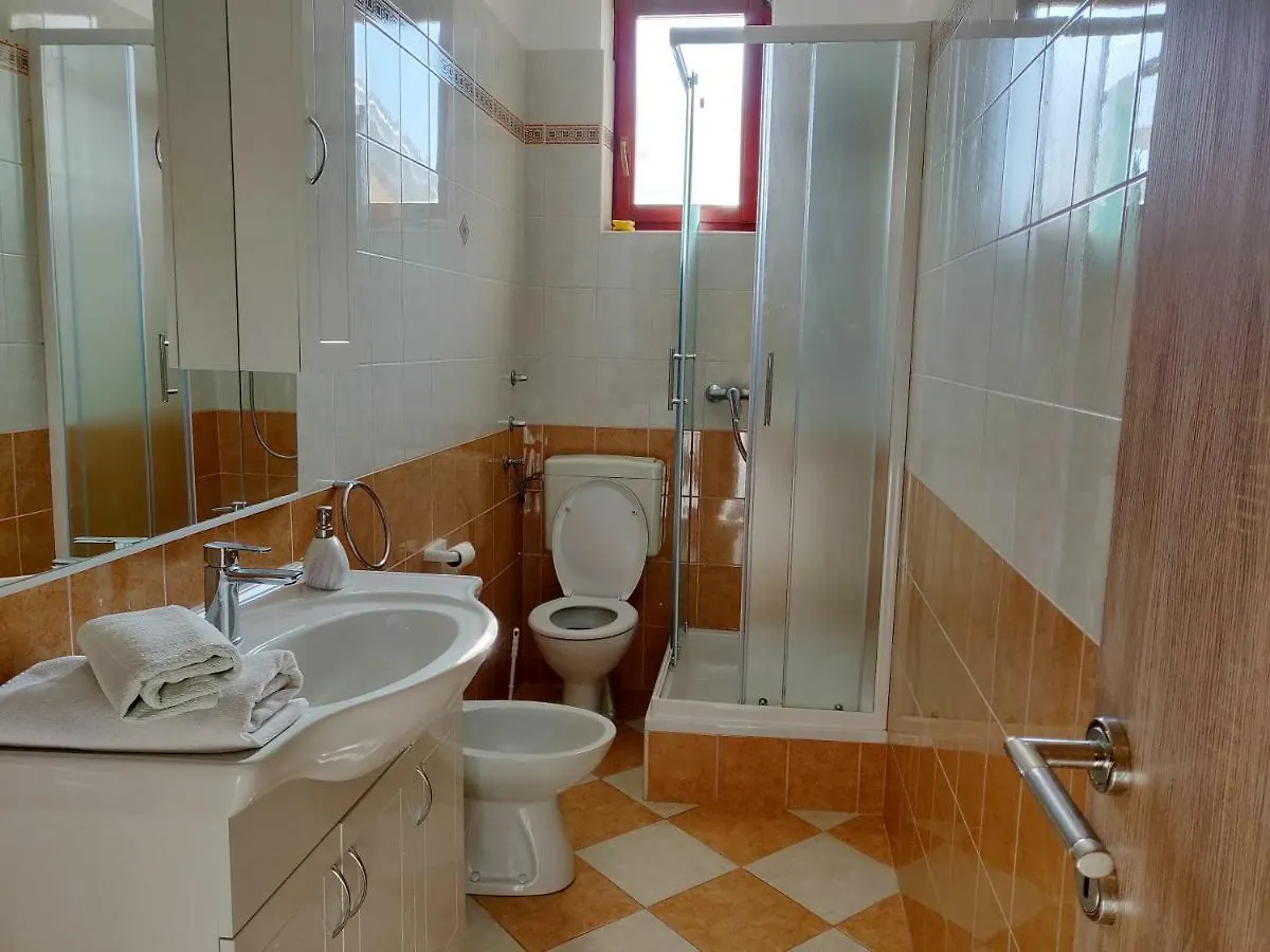 Apartments Rogoznica Sukosan